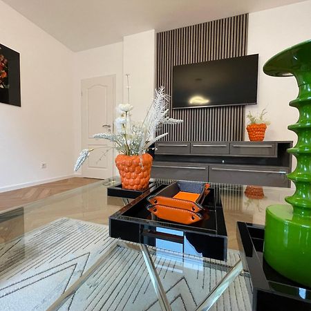 Luxurioese Ferienwohnung Mit Wellness Oase ザールブルク エクステリア 写真