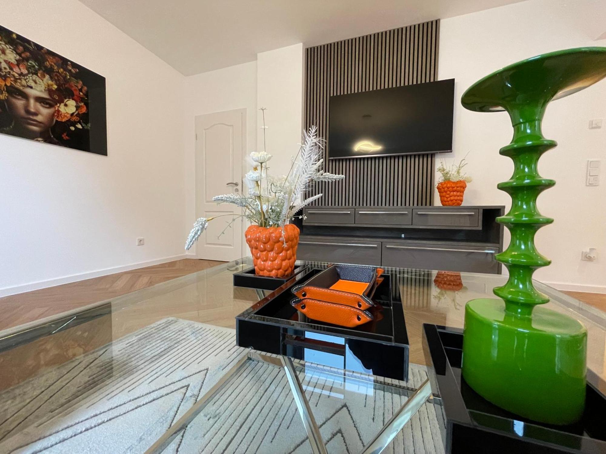 Luxurioese Ferienwohnung Mit Wellness Oase ザールブルク エクステリア 写真