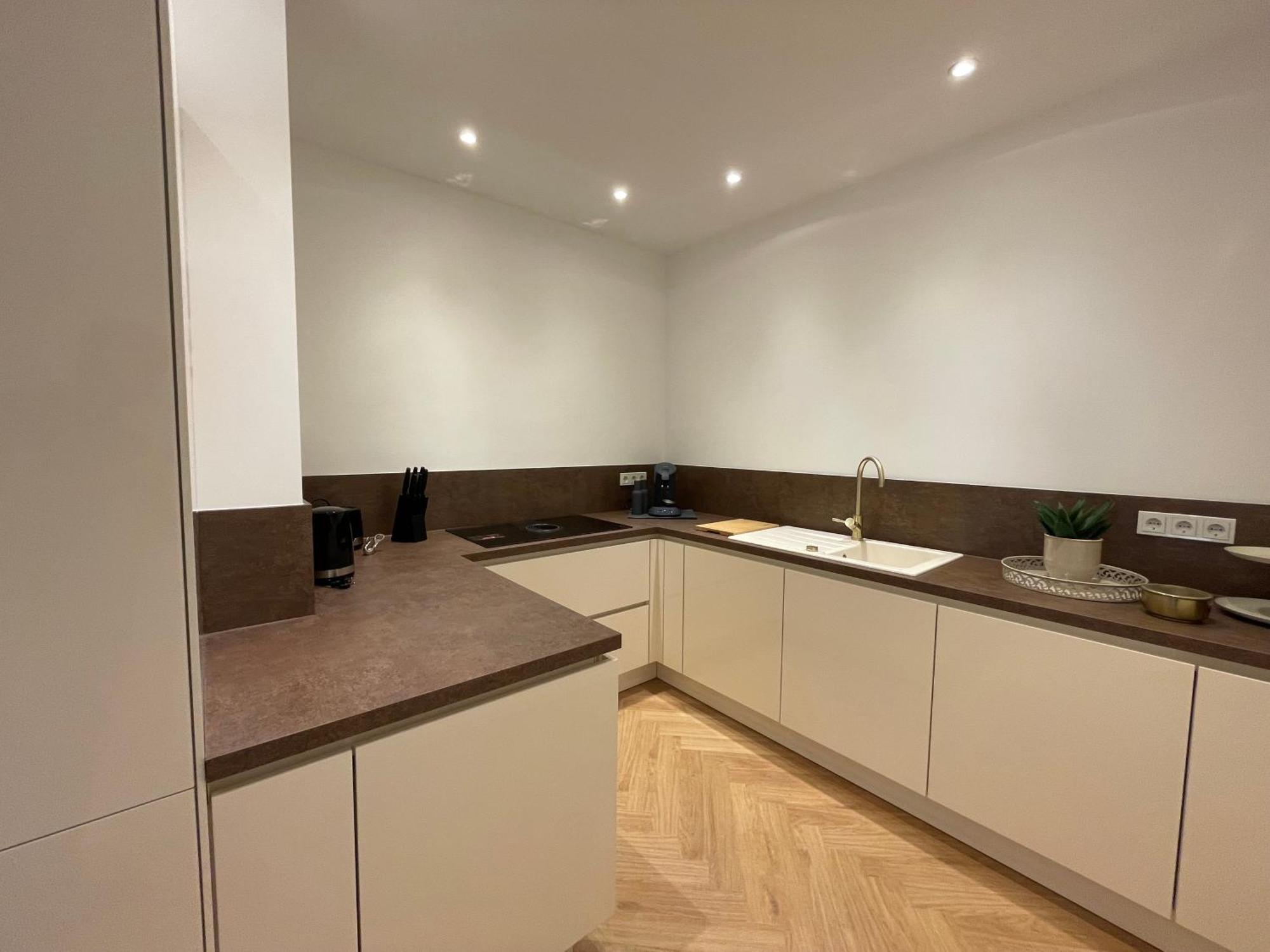 Luxurioese Ferienwohnung Mit Wellness Oase ザールブルク エクステリア 写真